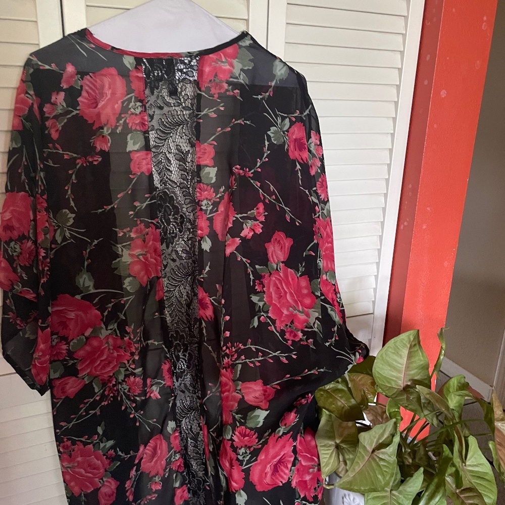 Casual- dressy Cover up